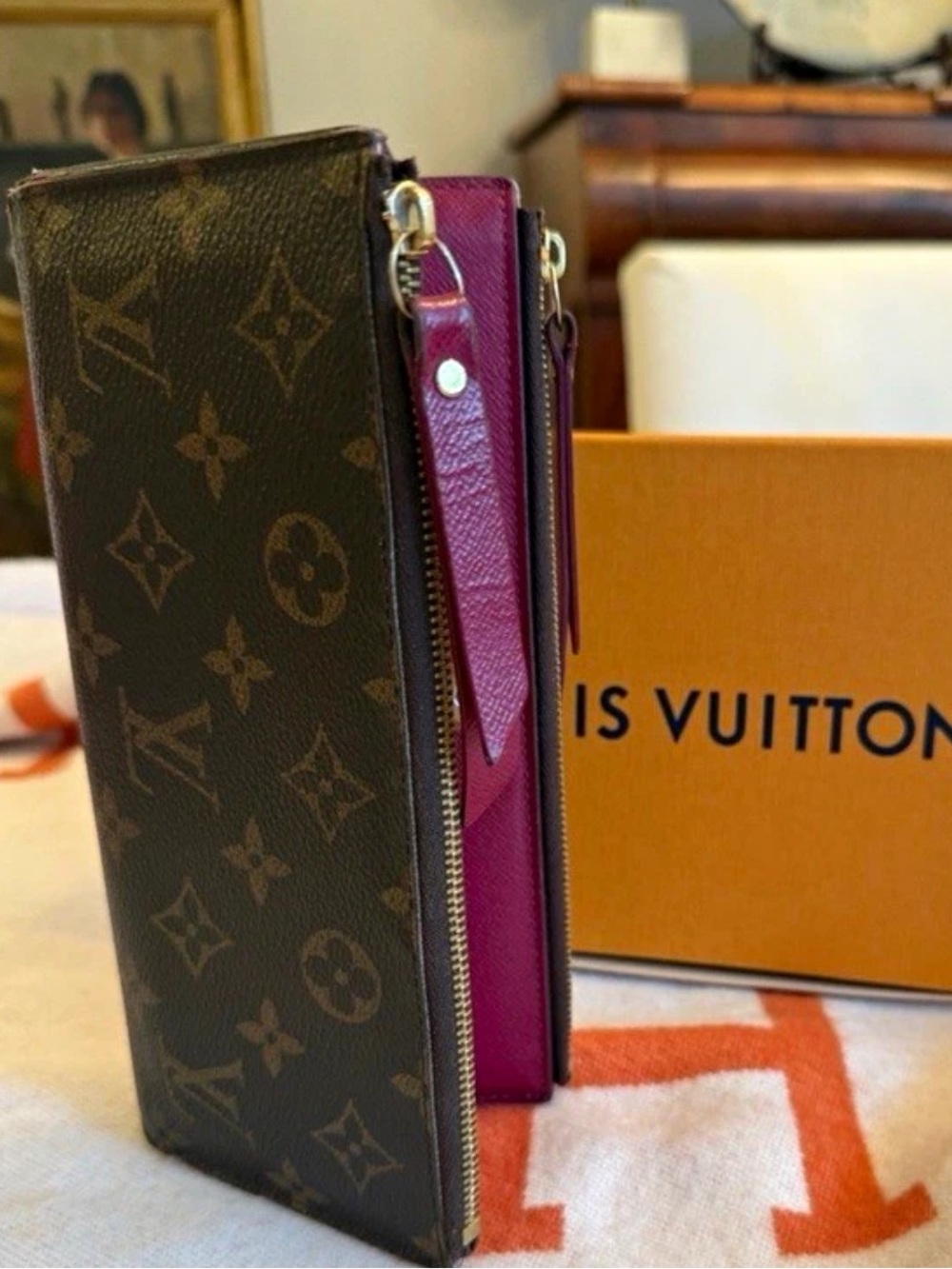 Louis Vuitton Monogram Adele Wallet Fuchsia Accent Box and Sleeper Cover 8.5”